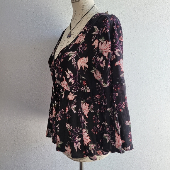 AMERICAN RAG Floral Boho Top - Picture 2 of 6